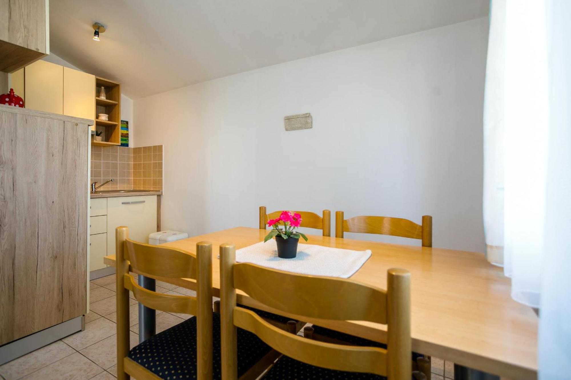 Apartment Pirun Baška Екстериор снимка